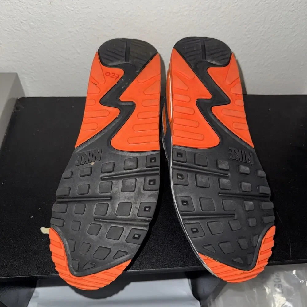 Nike Air Max 90 Summit White Smoke Grey Orange Men's Sneakers Sz 9.5 DM0029-108